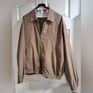 Men's -St. John's Bay- Clean tan jacket with full zip closure. Size Large